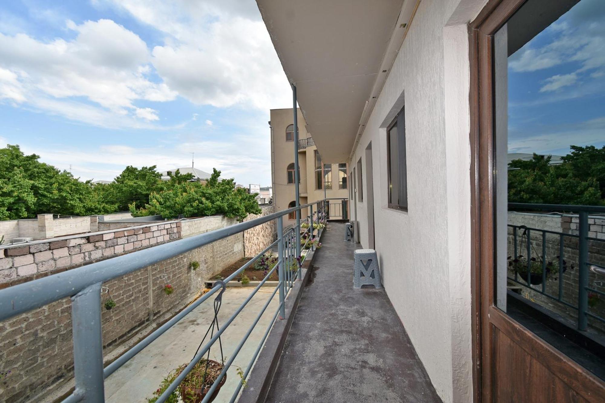 Hotel Sirik Armavir Exteriér fotografie